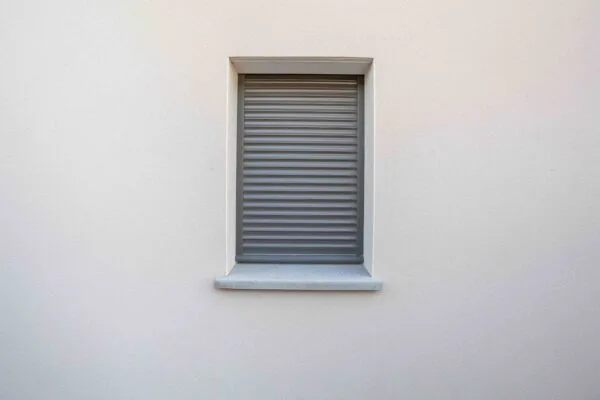 Volet traditionnel coloris gris anthracite TBS PRO (4)